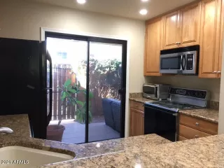 Photo #4: 6214235 Listing