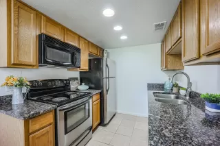 Photo #3: 6214321 Listing