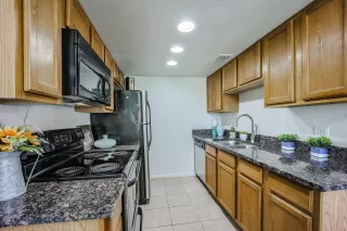 Photo #4: 6214321 Listing