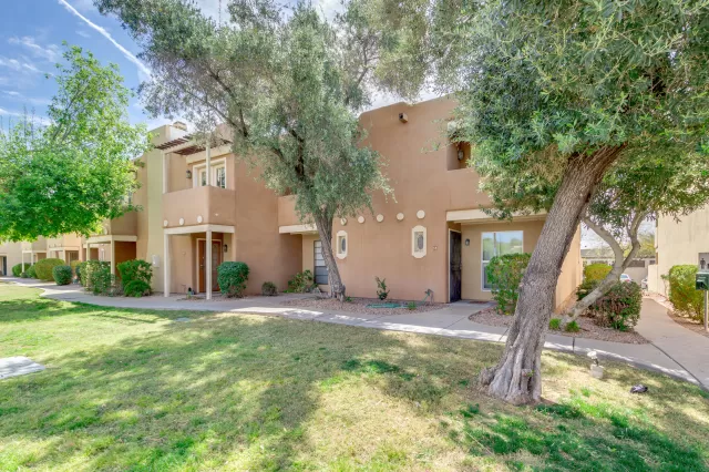 MLS: 6214380 Condo For Sale