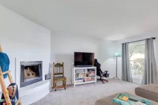 Photo #6: 6214380 Listing