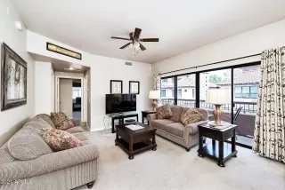 Photo #2: 6214398 Listing 