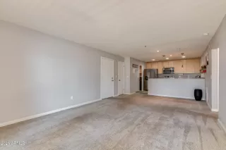 Photo #2: 6214566 Listing