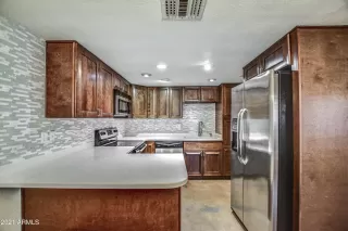 Photo #5: 6214883 Listing