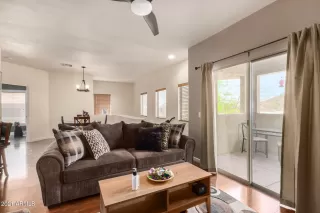 Photo #4: 6214918 Listing 