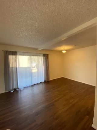 Photo #5: 6215016 Listing