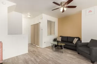 Photo #3: 6215036 Listing