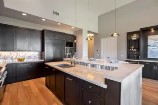 Photo #4: 6215040 Listing 