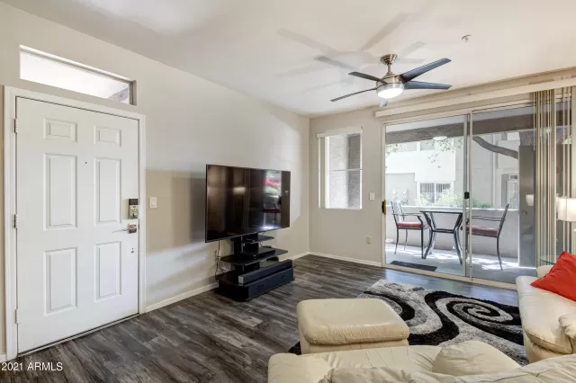 MLS: 6215060 Condo For Sale