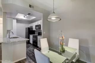 Photo #5: 6215060 Listing