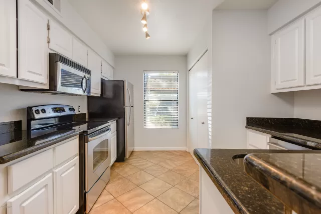 MLS: 6215063 Condo For Sale