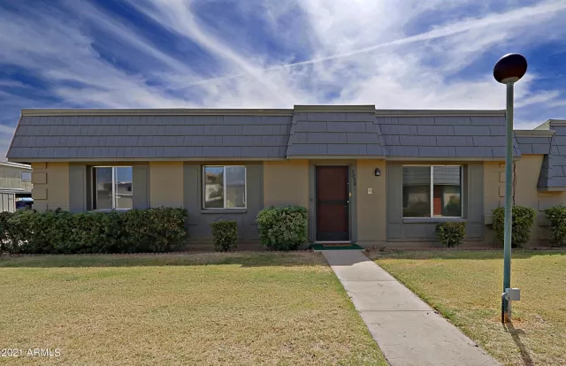 MLS: 6215098 Condo For Sale