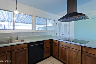 Photo #6: 6215098 Listing 