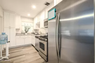 Photo #6: 6215145 Listing