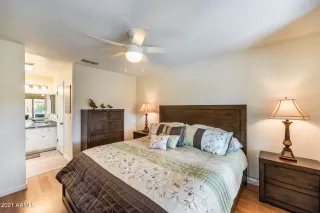 Photo #6: 6215319 Listing