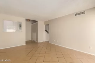 Photo #3: 6215345 Listing