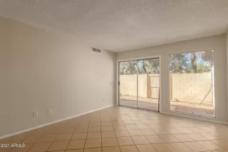 Photo #4: 6215345 Listing