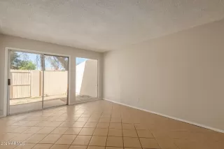 Photo #5: 6215345 Listing