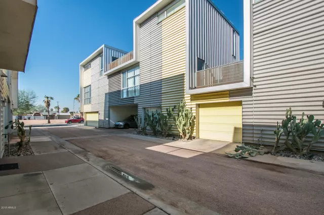 MLS: 6215353 Condo For Sale