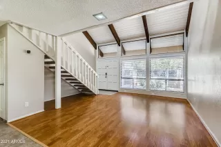 Photo #6: 6215467 Listing