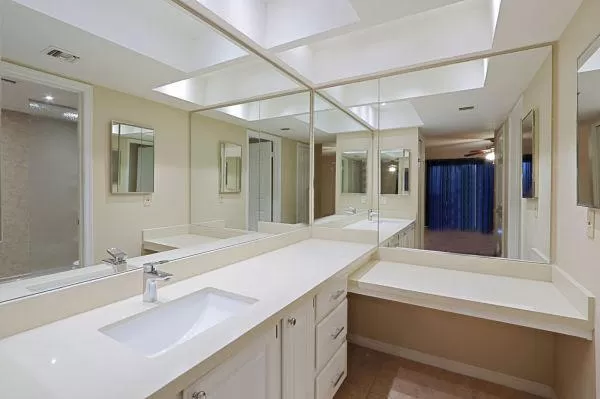 MLS: 6215532 Condo For Sale