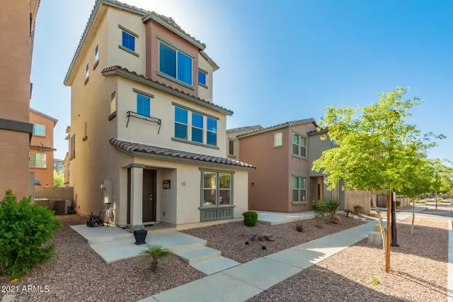 MLS: 6215546 Condo For Sale