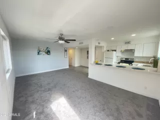 Photo #2: 6215749 Listing 