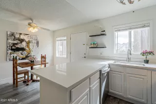 Photo #2: 6215773 Listing