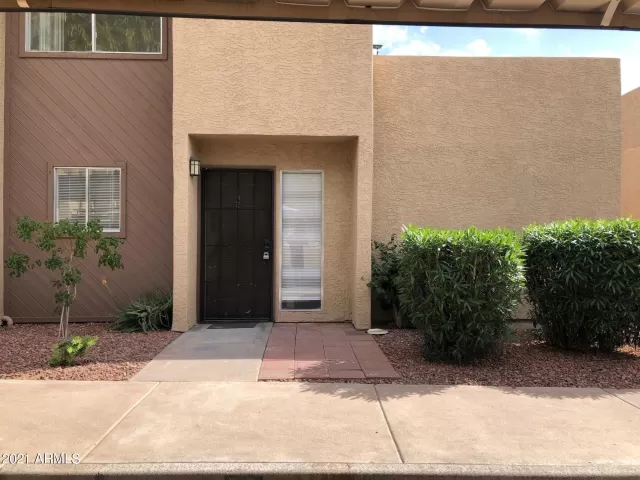 MLS: 6215780 Condo For Sale