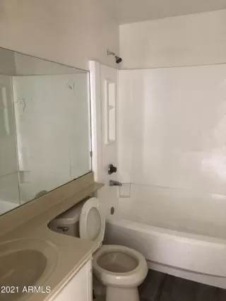 Photo #6: 6215780 Listing 