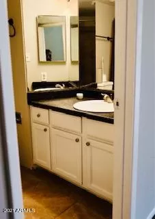 Photo #5: 6215889 Listing