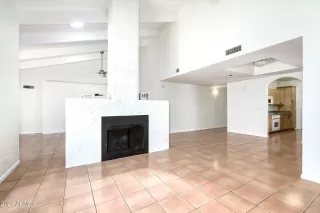 Photo #5: 6216036 Listing 