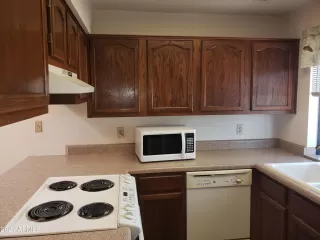 Photo #5: 6216056 Listing