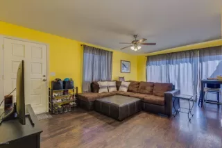 Photo #2: 6216176 Listing