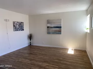 Photo #2: 6216182 Listing