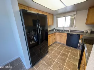 Photo #6: 6216182 Listing