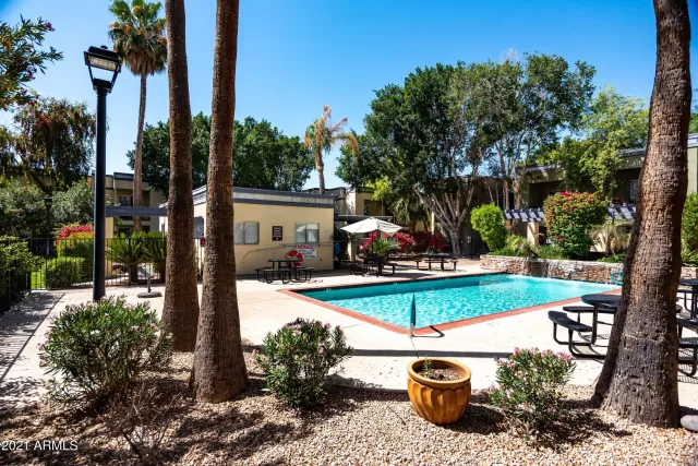 MLS: 6216262 Condo For Sale