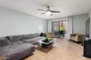 Photo #6: 6216302 Listing 