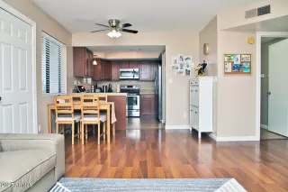 Photo #5: 6216327 Listing 