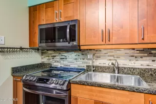 Photo #2: 6216341 Listing 