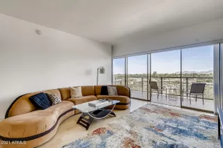 Photo #2: 6216357 Listing