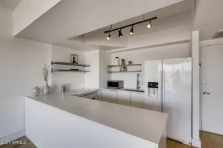 Photo #4: 6216357 Listing