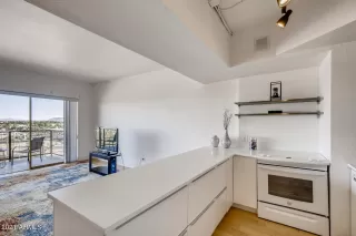 Photo #5: 6216357 Listing