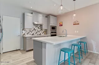 Photo #2: 6216401 Listing