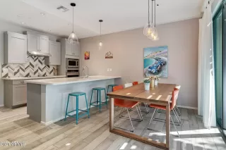 Photo #3: 6216401 Listing