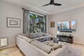 Photo #6: 6216401 Listing