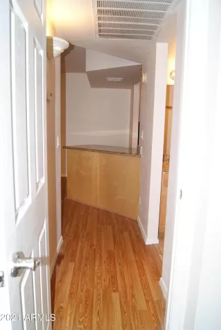 Photo #6: 6216533 Listing