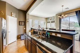 Photo #5: 6216687 Listing