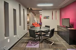 Photo #5: 6216742 Listing