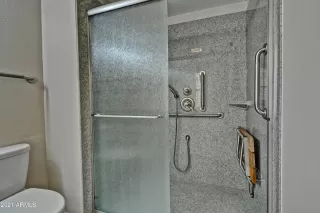 Photo #6: 6216835 Listing 